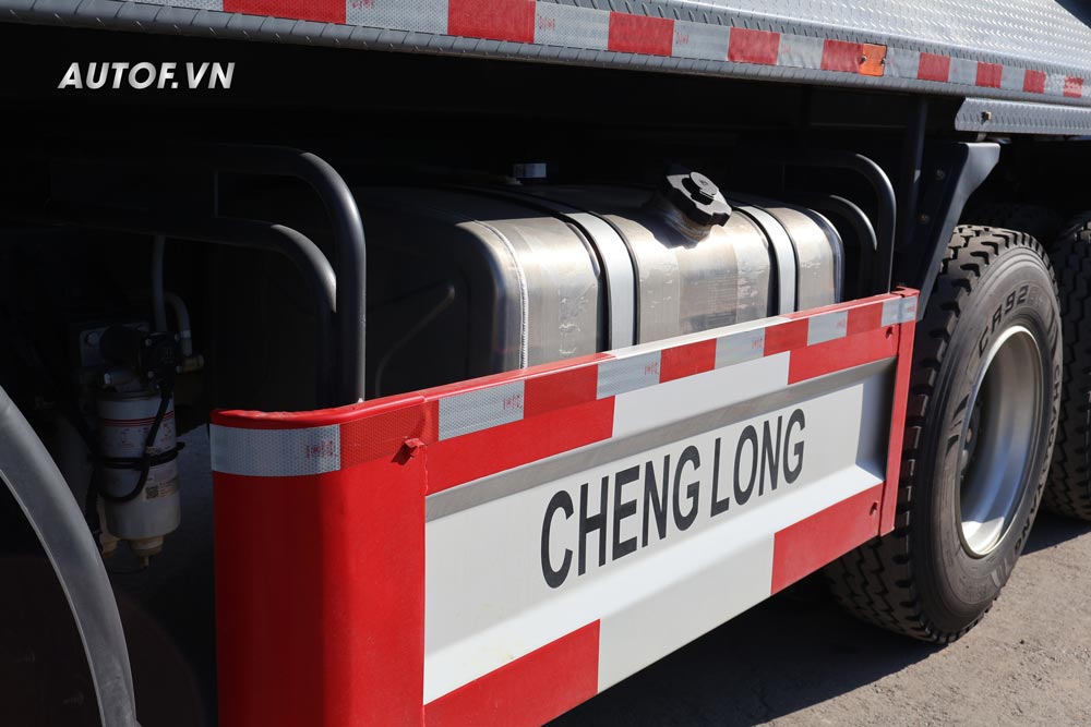 Xe ben Chenglong 4 chân H7 390HP Thùng U 15 Khối (Cầu Dầu)